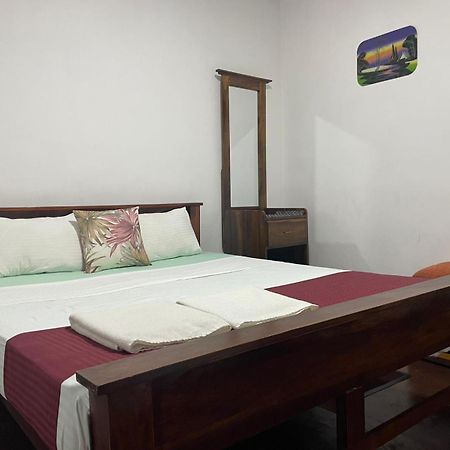 Lake Classical Guest House Kandy Eksteriør billede