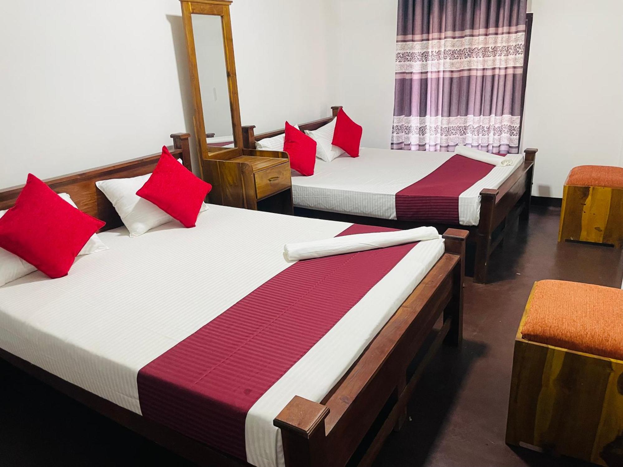 Lake Classical Guest House Kandy Eksteriør billede