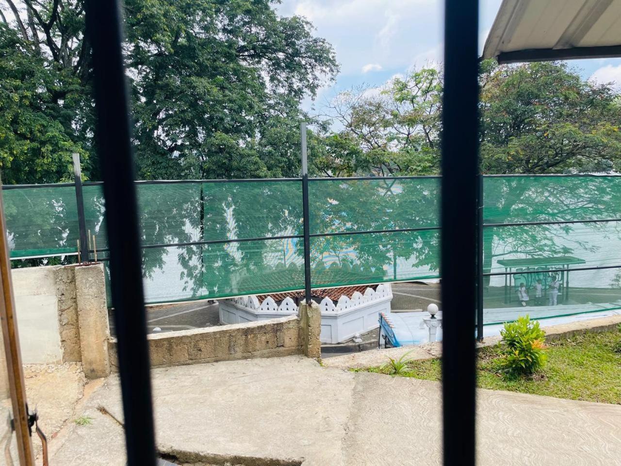 Lake Classical Guest House Kandy Eksteriør billede